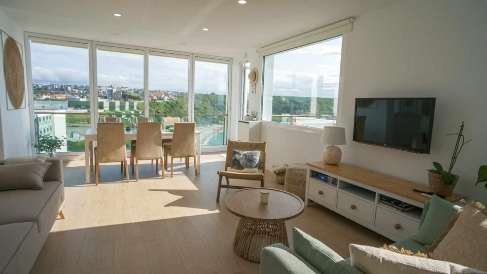 Apartamento Sunset con vistas Playa de Los Locos Apartment in Cantabria