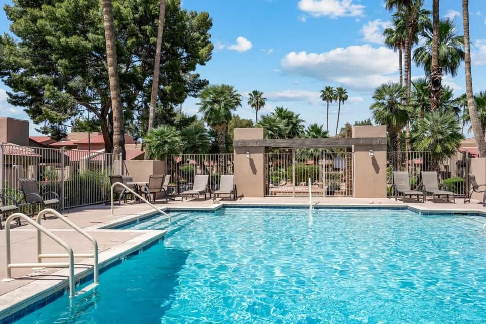 Cozy Cove House in Scottsdale
