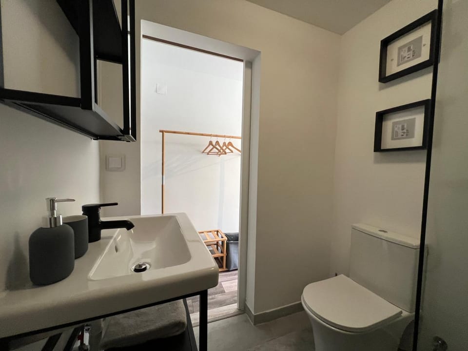 IN-Cascais - Suite Deluxe with Terrace & Villa with Pool Vacation rental in Cascais