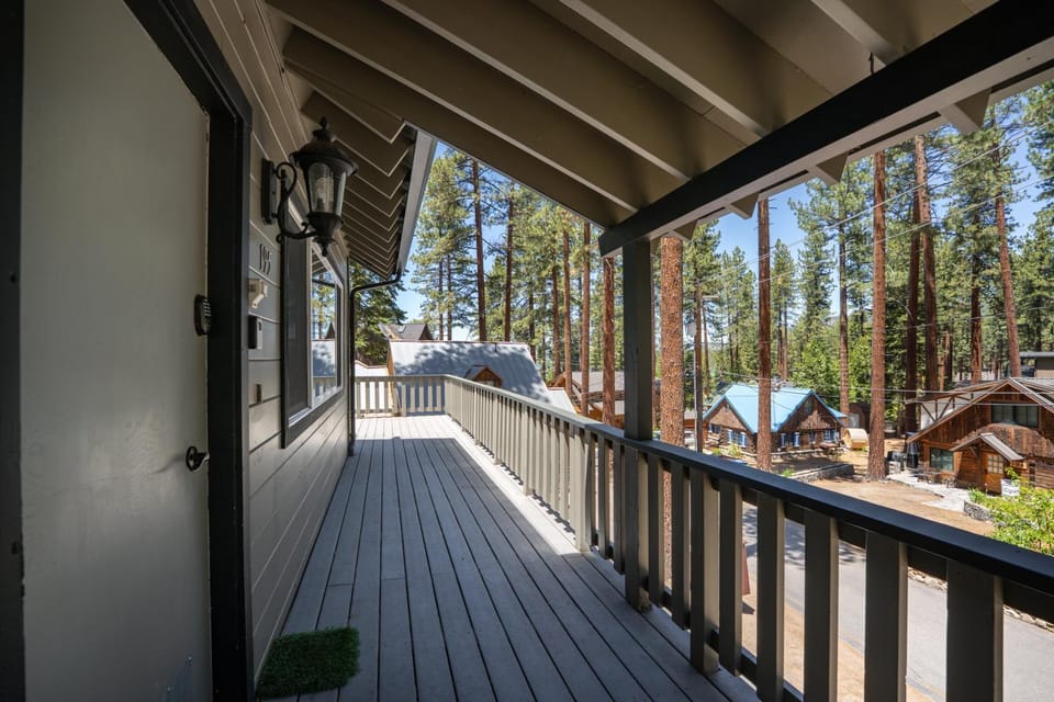 Foothill Folly home House in Zephyr Cove