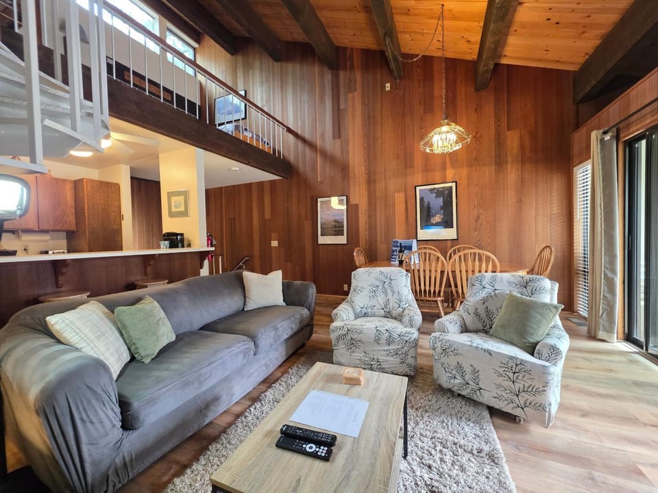 Spiral Staircase home Apartment in Tahoe Vista