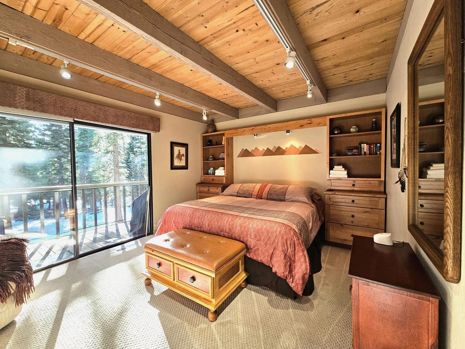 Cheyenne's Place home Apartment in Tahoe Vista