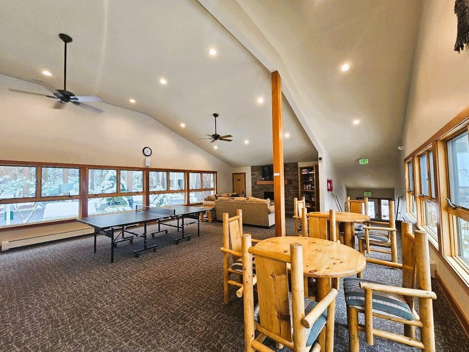 Cartwright Corner Condo townhouse Apartment in Incline Village