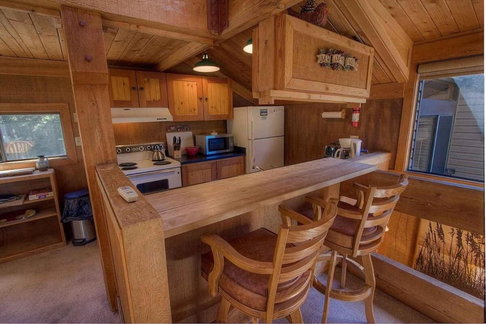 Chimney Rock Condo condo Apartment in Round Hill Village
