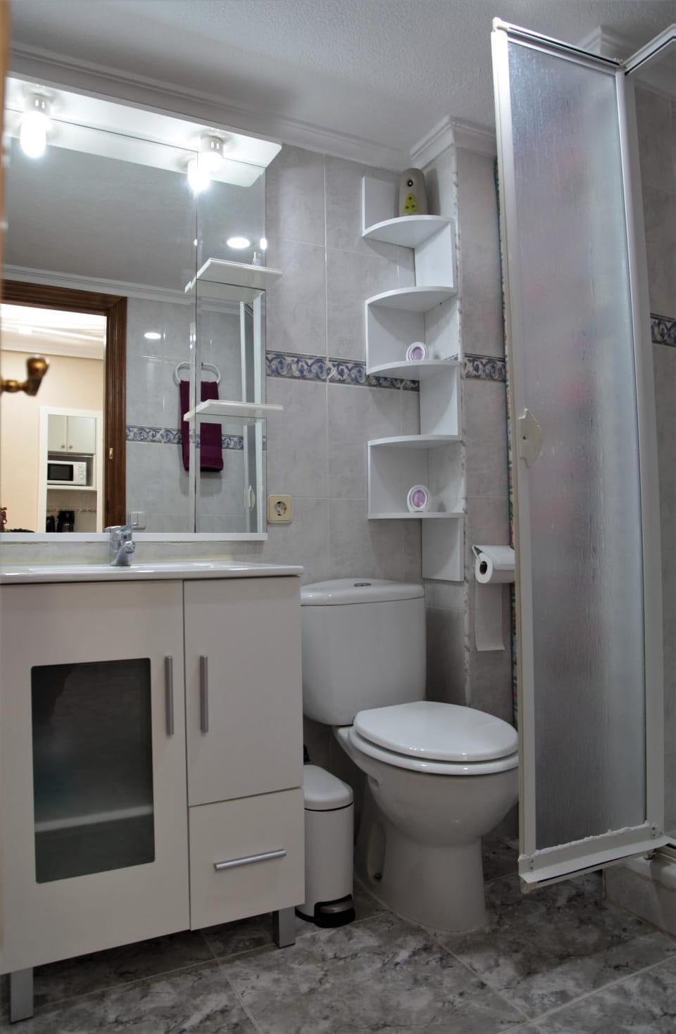 Shower, Toilet, Bathroom