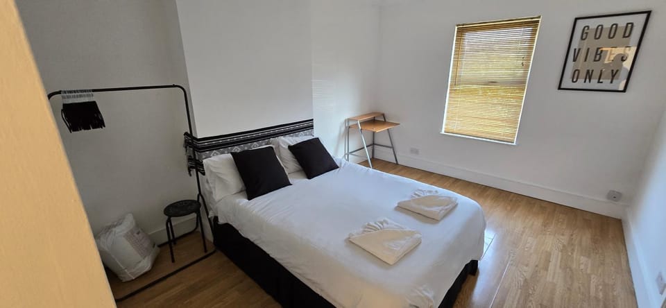JB Stays Streatham/Contractors/Free Parking Apartment in London