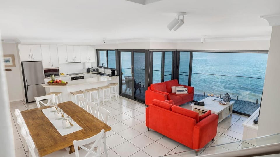 Natural landscape, View (from property/room), Balcony/Terrace, Kitchen or kitchenette, Living room, Seating area, Dining area, Sea view, minibar, pet friendly, stove