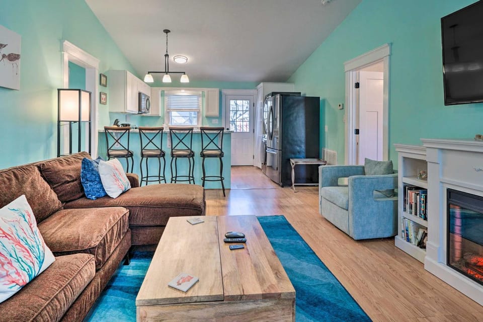 Oak Island Vacation Rental < 1 Mi to Beach! House in Saint James