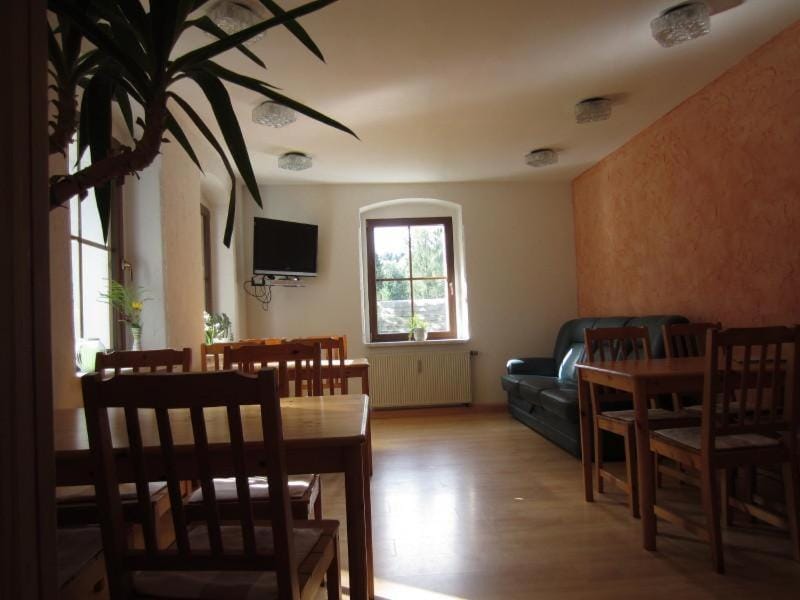 Communal lounge/ TV room