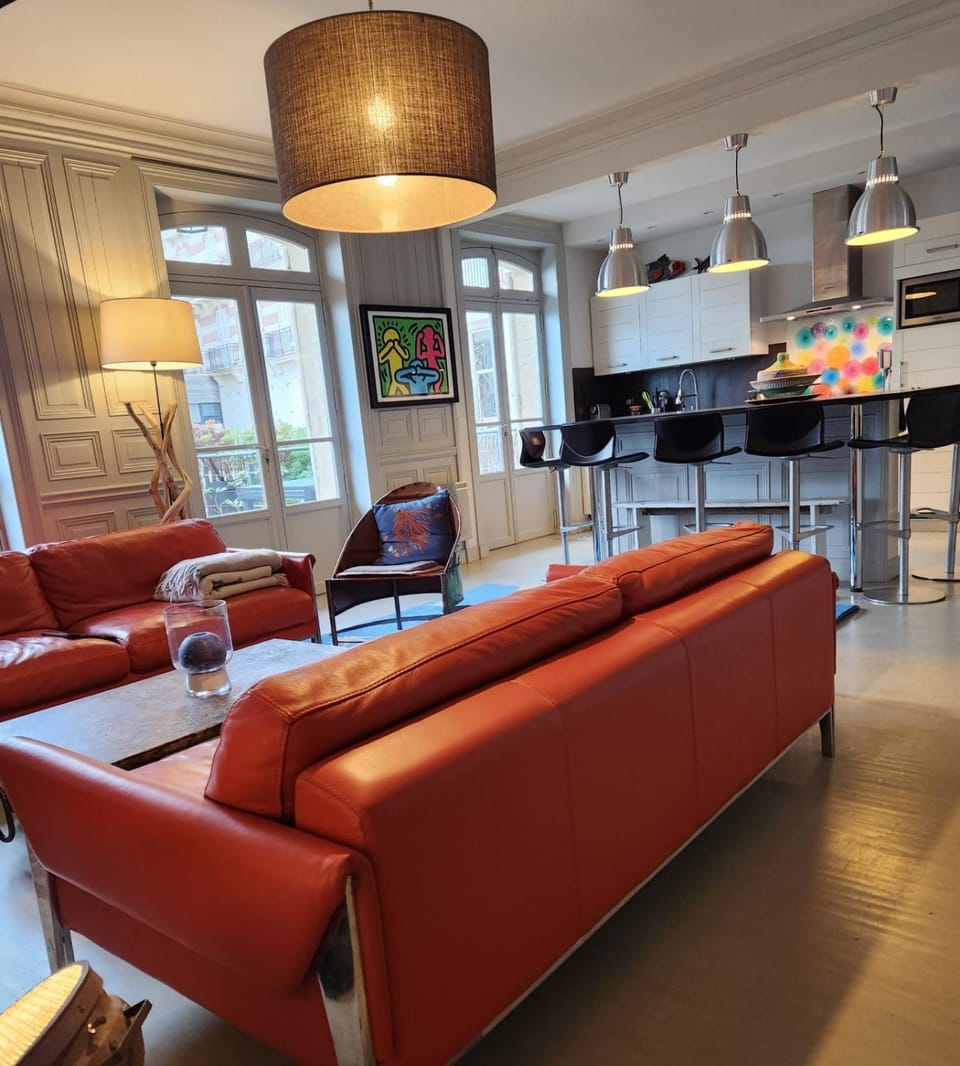 House with sea view in the Hypercentre House in Deauville