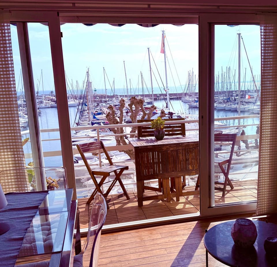 Le Petit Pinson Meerblick Port Golfe-Juan Apartment in Antibes