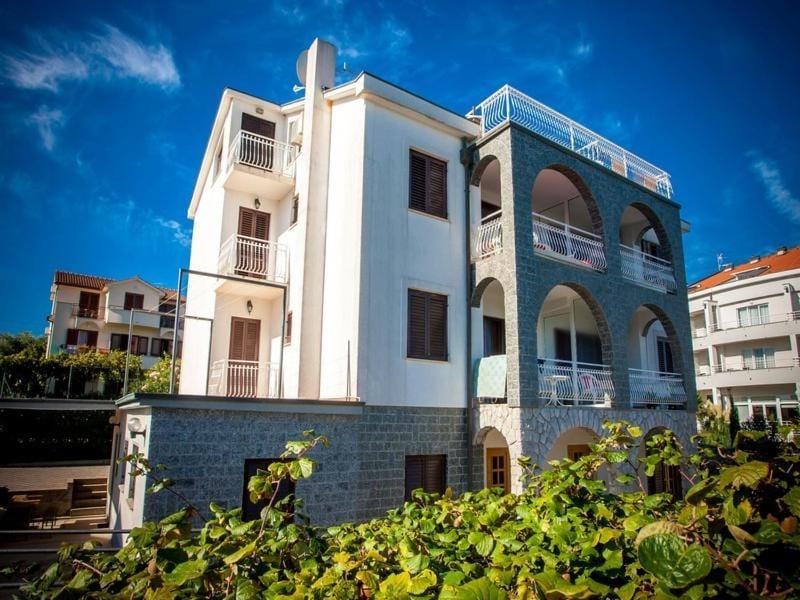 Apartments Ivo Bed and Breakfast in Primorje-Gorski Kotar County