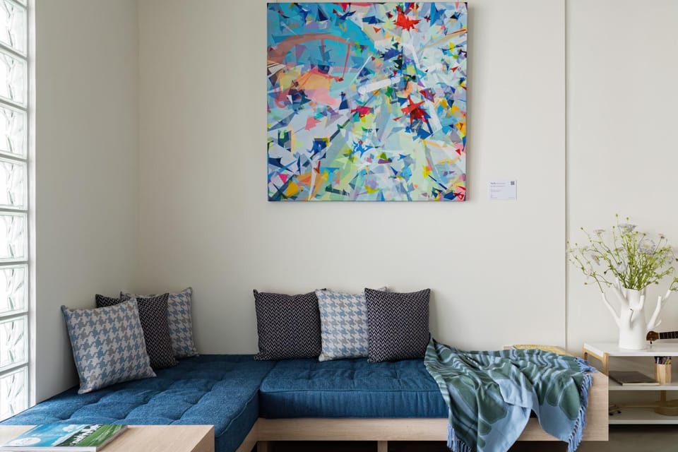 Decorative detail, Seating area, Dining area, On site