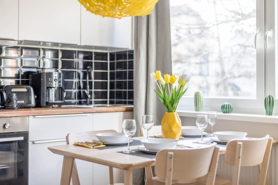 Modern Apartment for 6 close to the Schanzenviertel - Unit 2 Apartment in Hamburg