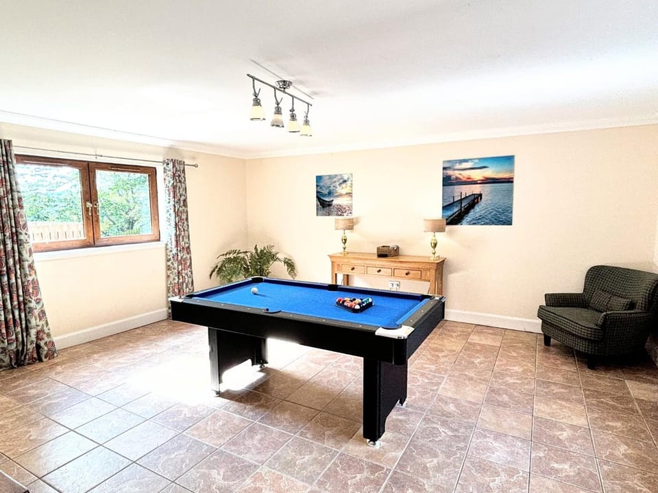 Keepers at Rossie Ochil Estate Cottages with Hot Tub, Perthshire House in Scotland