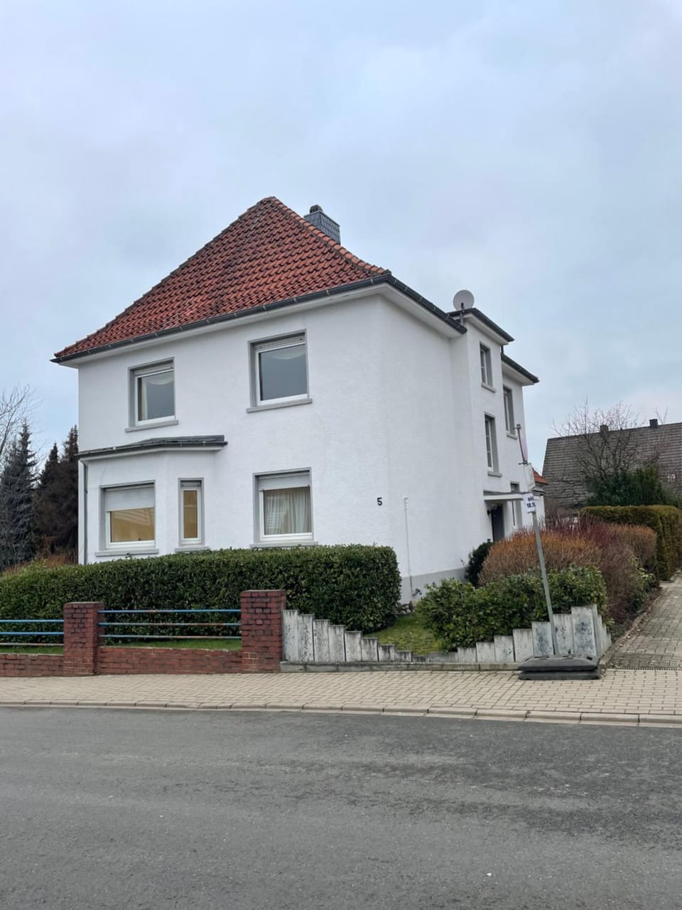 Property building, Street view