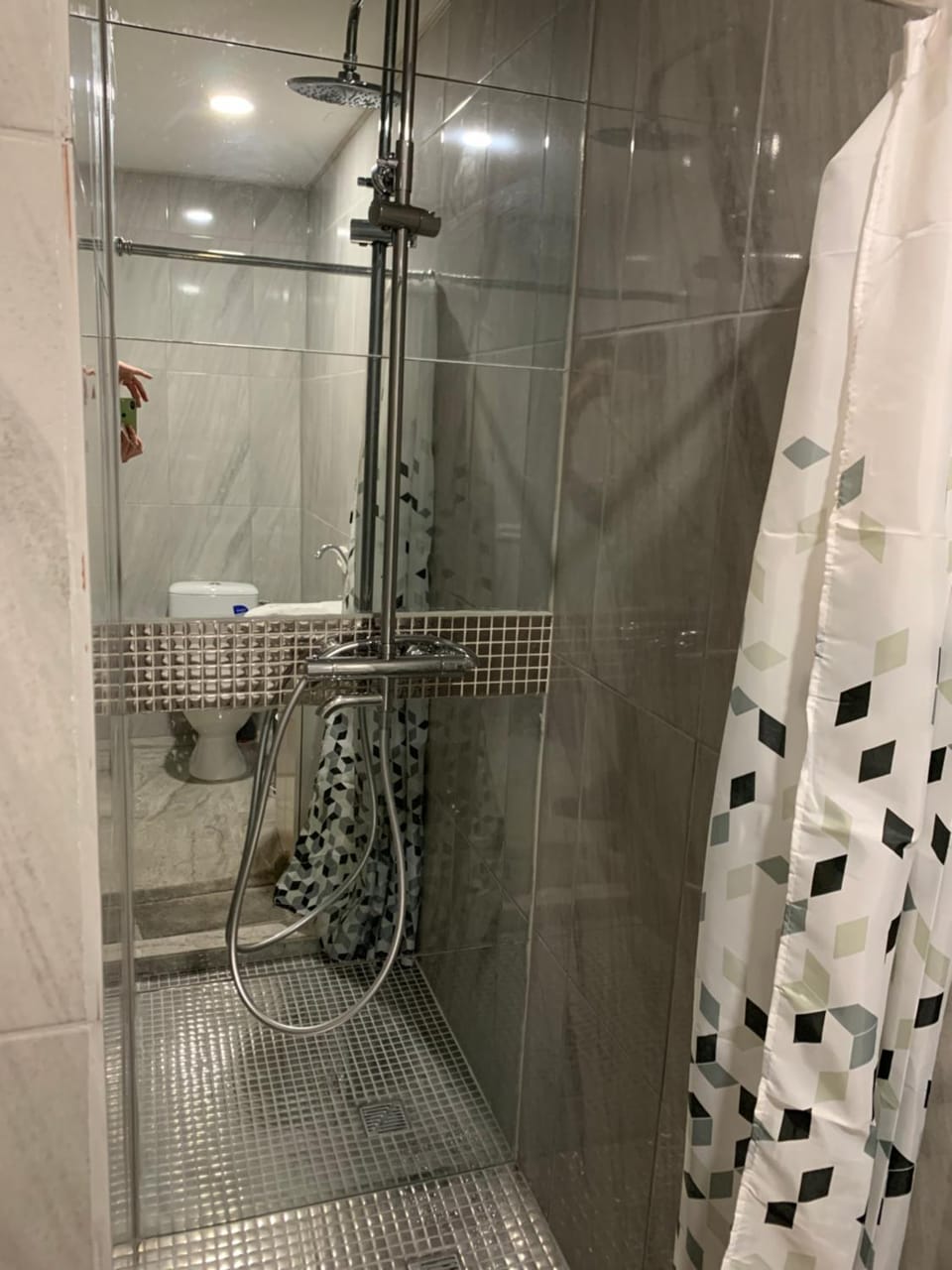 Shower, Bathroom, towels