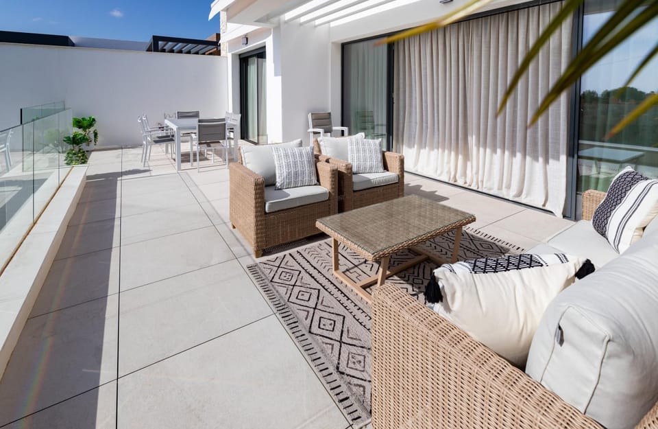Day, Balcony/Terrace, sunbed