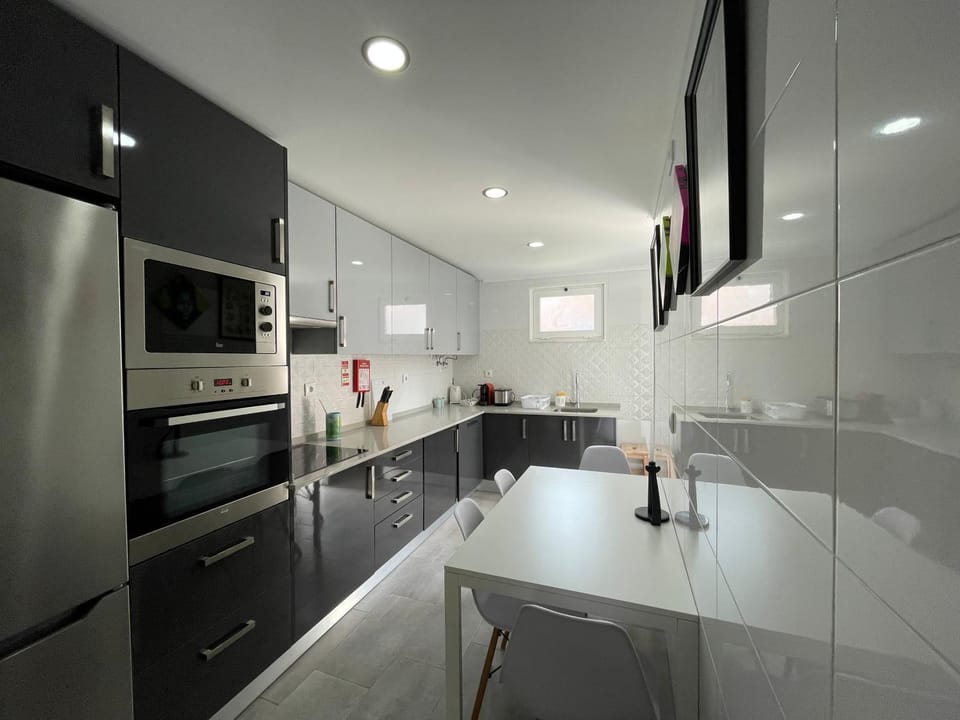 Happy House Barreiro Apartment in Setubal District