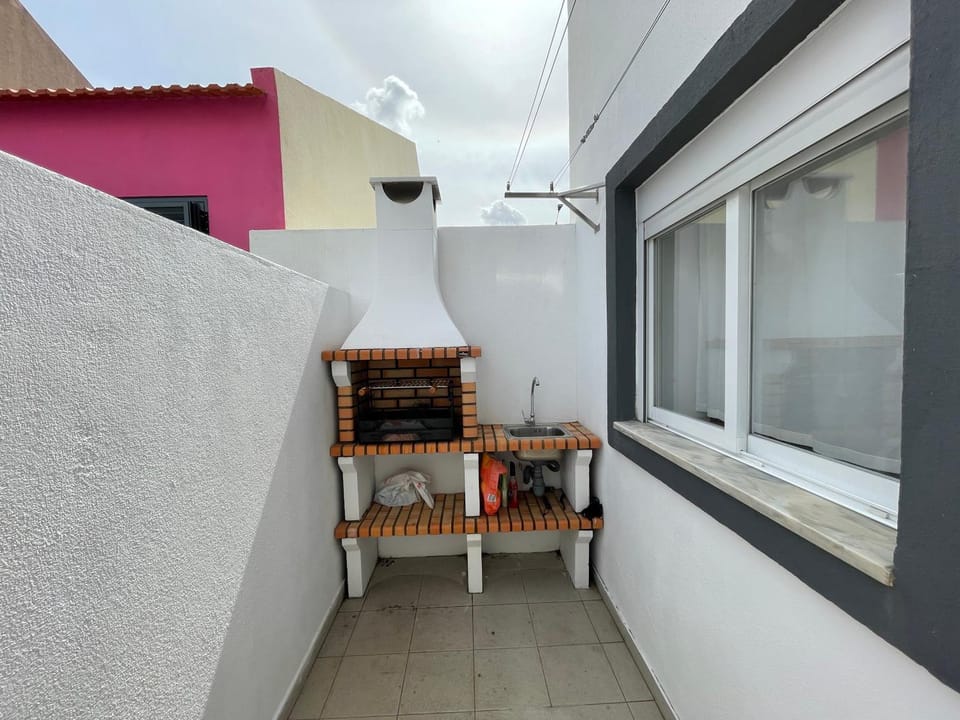 Happy House Barreiro Apartment in Setubal District