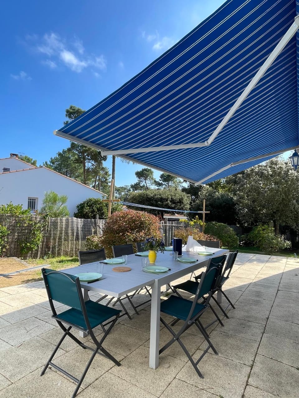 Patio, Garden view