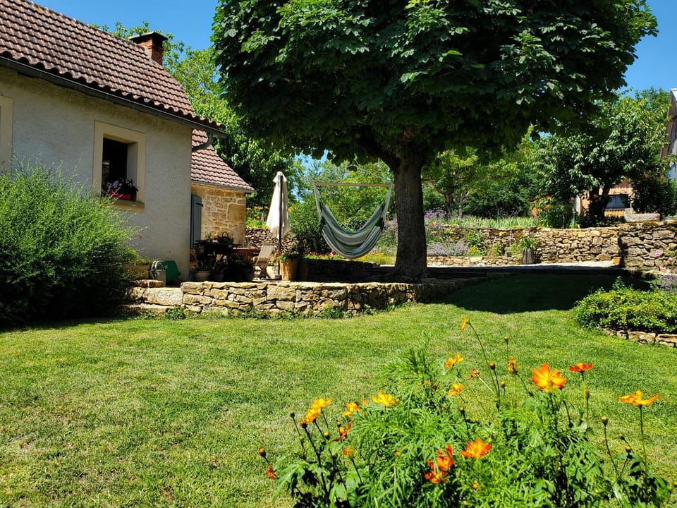 Property building, Garden
