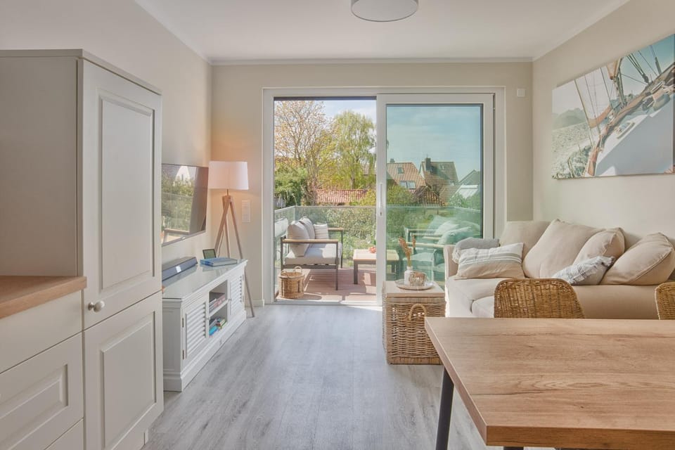 Little HarbourSide Apartment in Heiligenhafen