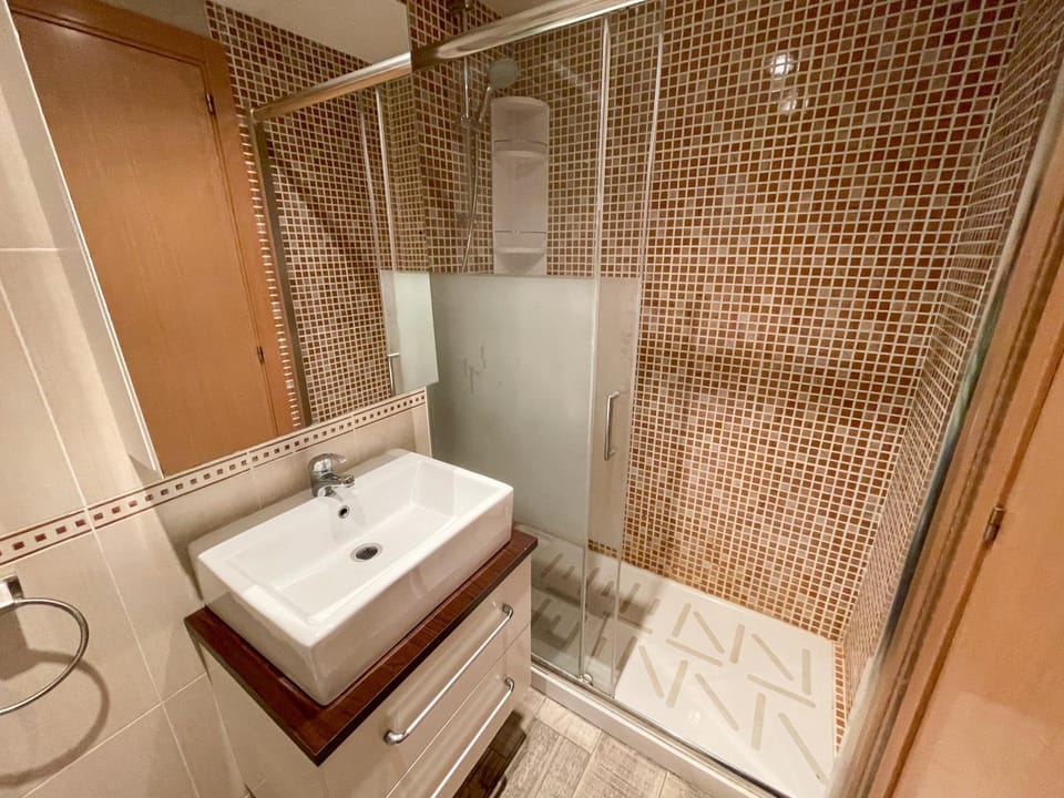 Shower, Spring, Bed, Activities, Winter, Summer, Children play ground, Bathroom, Balcony/Terrace, Beach, Hiking, Animals, Animals, Animals, Autumn, Pets, Pets, Pets, Sea view, Swimming pool, Sports, Entertainment, children, children, children, young children, young children, young children, older children, older children, older children, group of guests, group of guests, group of guests, cot, Family, Family, Family, Bath, Parking, dishwasher, heating, heating, pet friendly, pet friendly, washing machine, elevator, air conditioner
