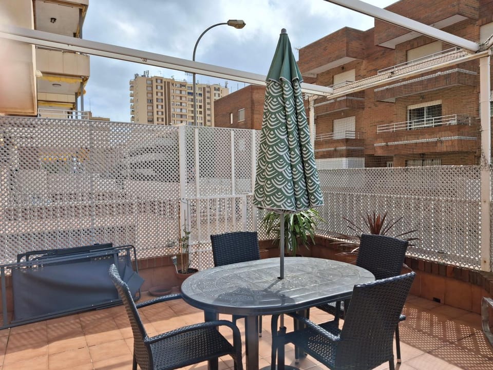 Appartement proche mer avec piscine Apartment in Santiago de la Ribera