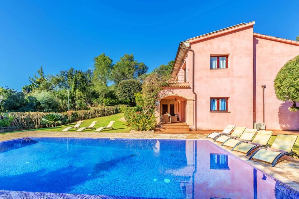 Off site, Swimming pool, sunbed