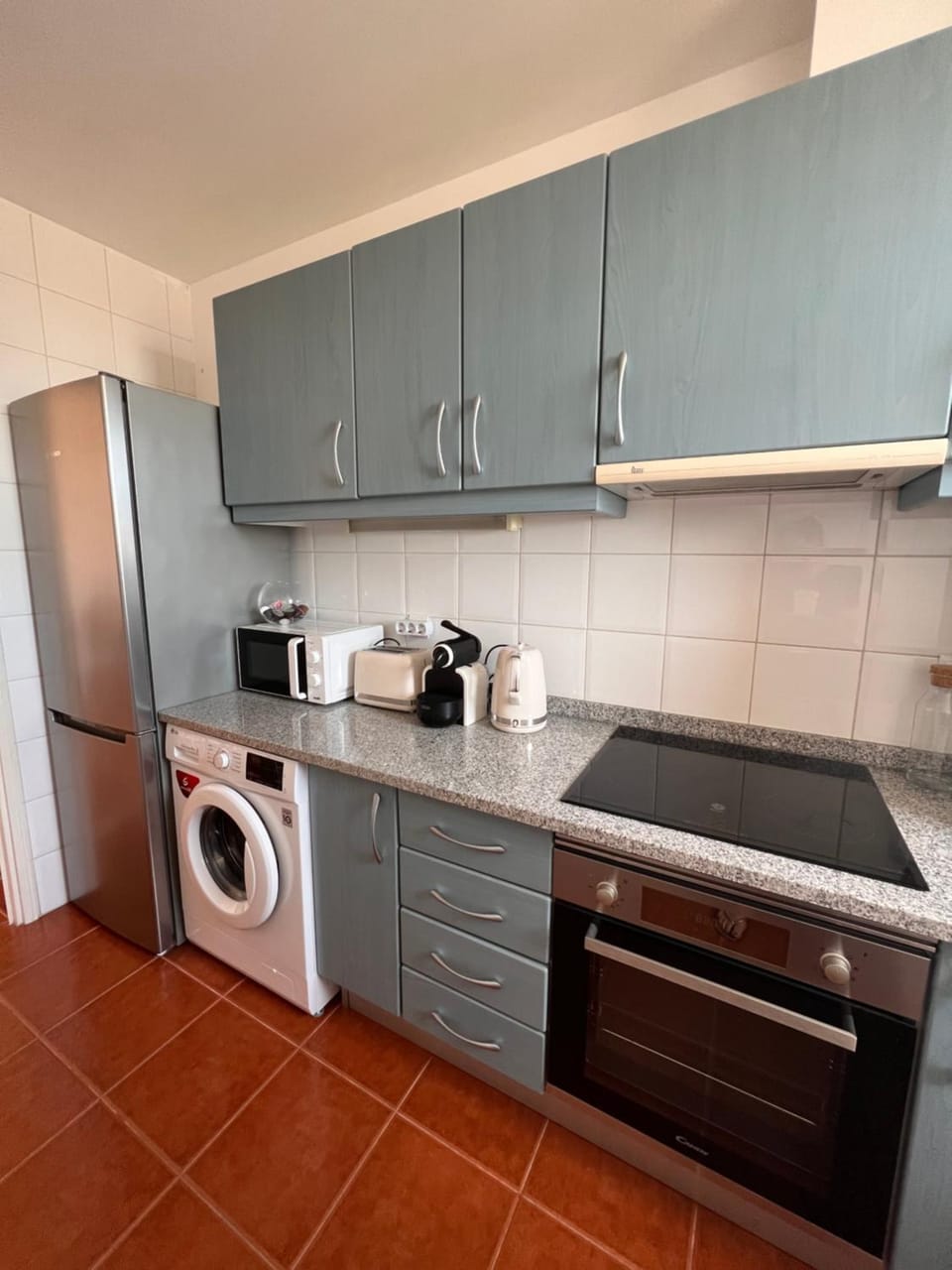 Coffee/tea facilities, dishwasher, pet friendly, stove, toaster, washing machine, kitchen