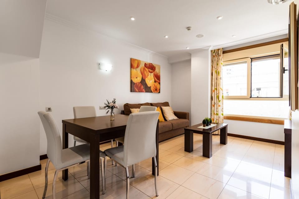 Living room, Seating area, Dining area