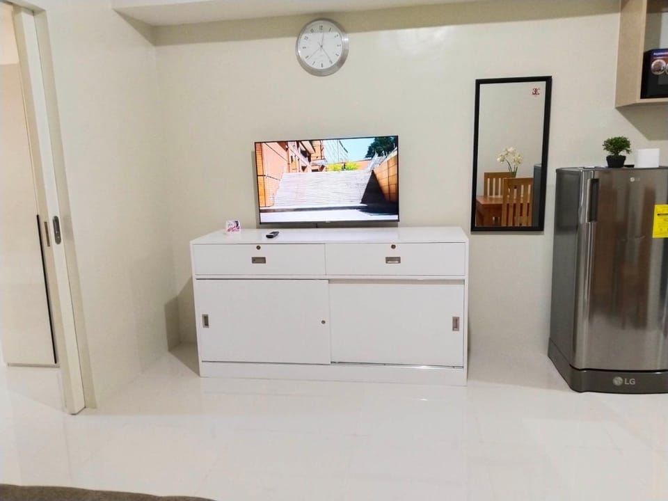 Communal lounge/ TV room, TV and multimedia