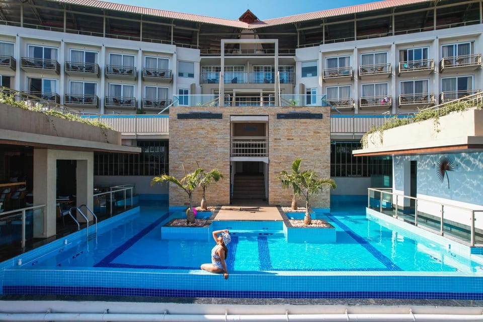 Property building, Swimming pool