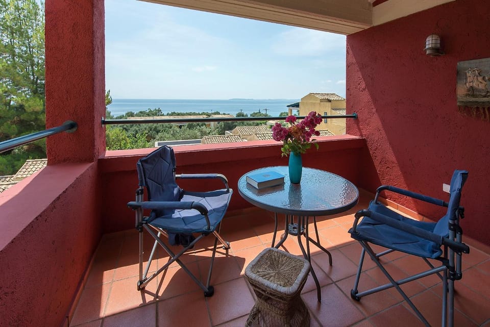 Day, Natural landscape, View (from property/room), Balcony/Terrace, Seating area, Mountain view, Sea view