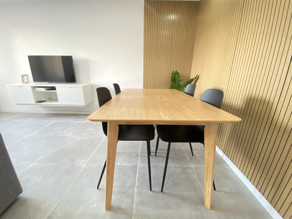 TV and multimedia, Dining area
