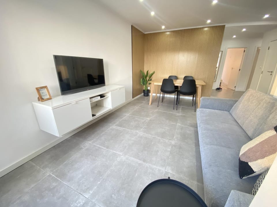 Communal lounge/ TV room, TV and multimedia