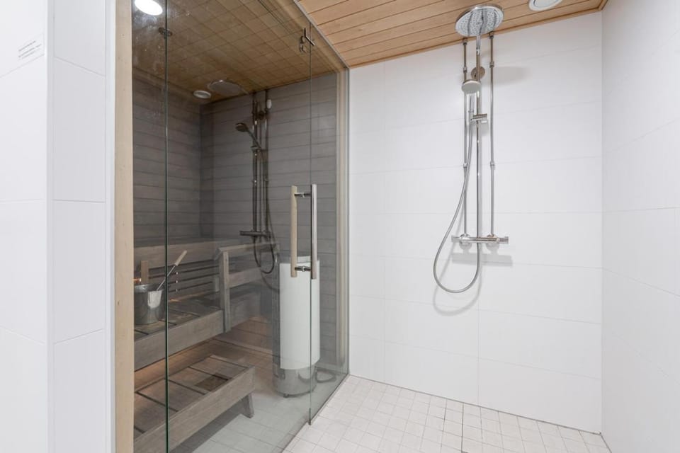 "Station" - Modern 1BR with Sauna next to Railway Station Apartment in Finland