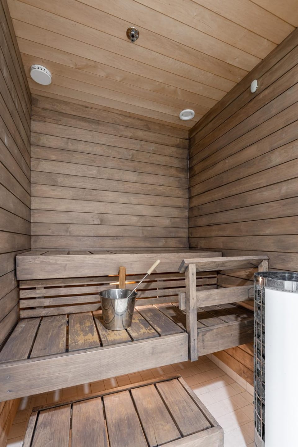 "Station" - Modern 1BR with Sauna next to Railway Station Apartment in Finland