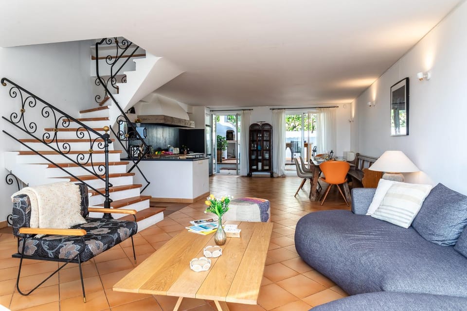 Living room, Dining area, kitchen