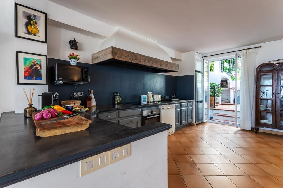 dishwasher, oven, kitchen