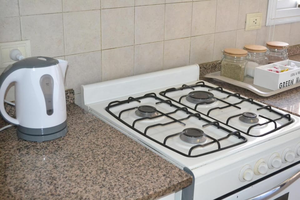 Coffee/tea facilities, Kitchen or kitchenette