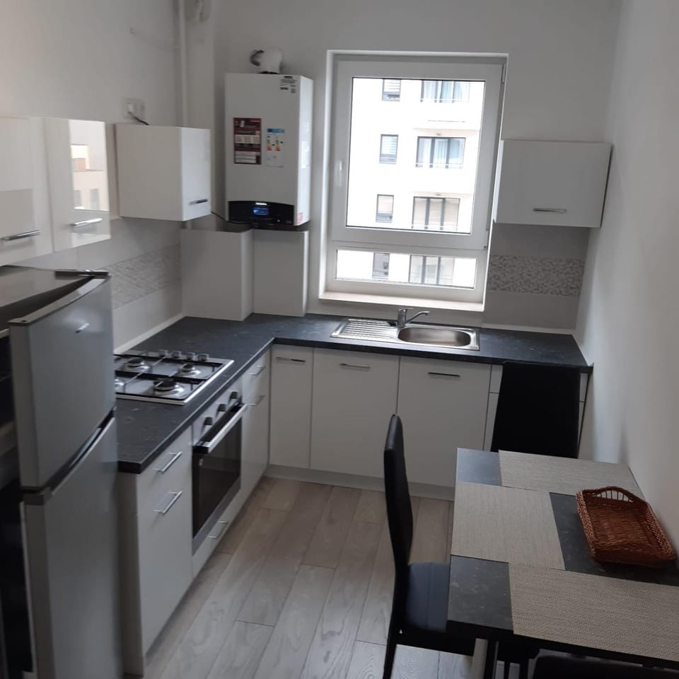 Kitchen or kitchenette, Dining area, pet friendly, stove