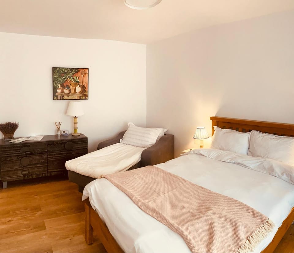 Warm and cozy studio flat near Straja Apartment in Romania