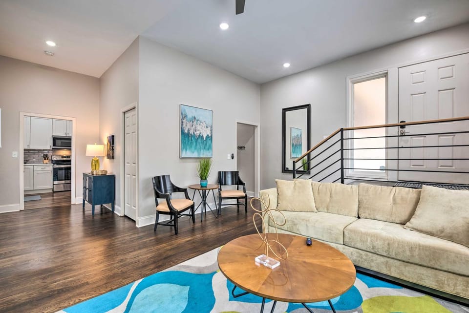 Atlanta Retreat w/ Deck in Greenbriar Area! House in East Point