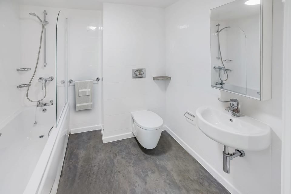 Chapter Ealing in North Acton Apartment in London Borough of Ealing