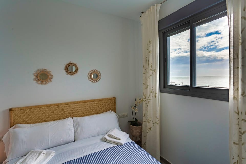 Bedroom, Sea view