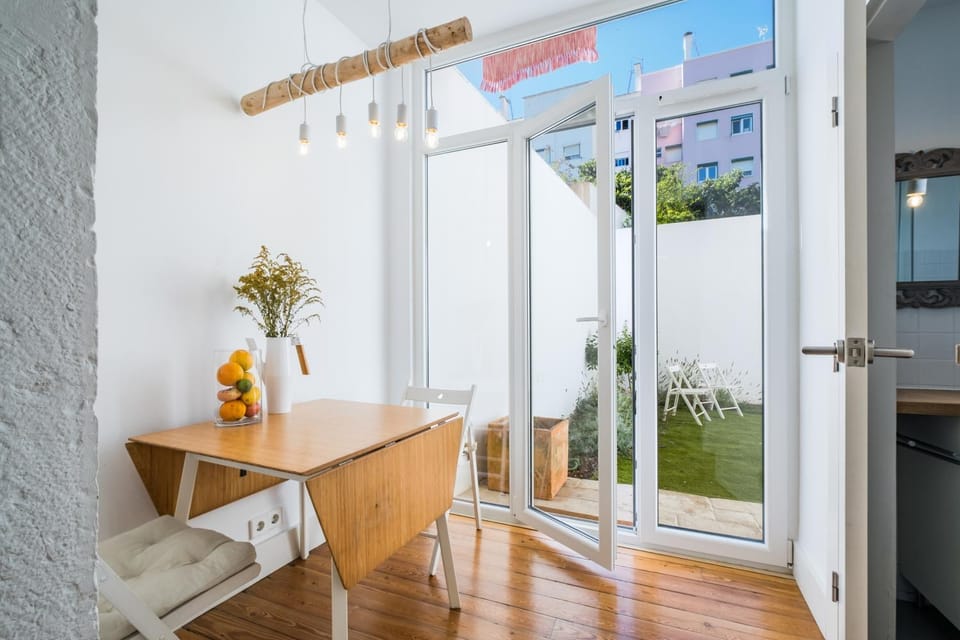 Dining area, Garden view