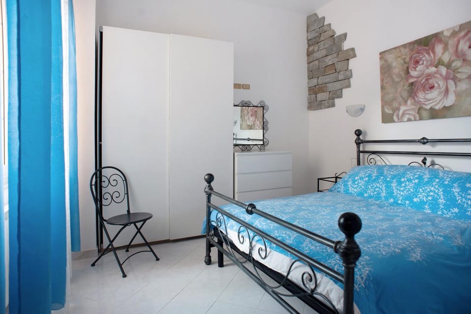 Property building, Living room, Bedroom