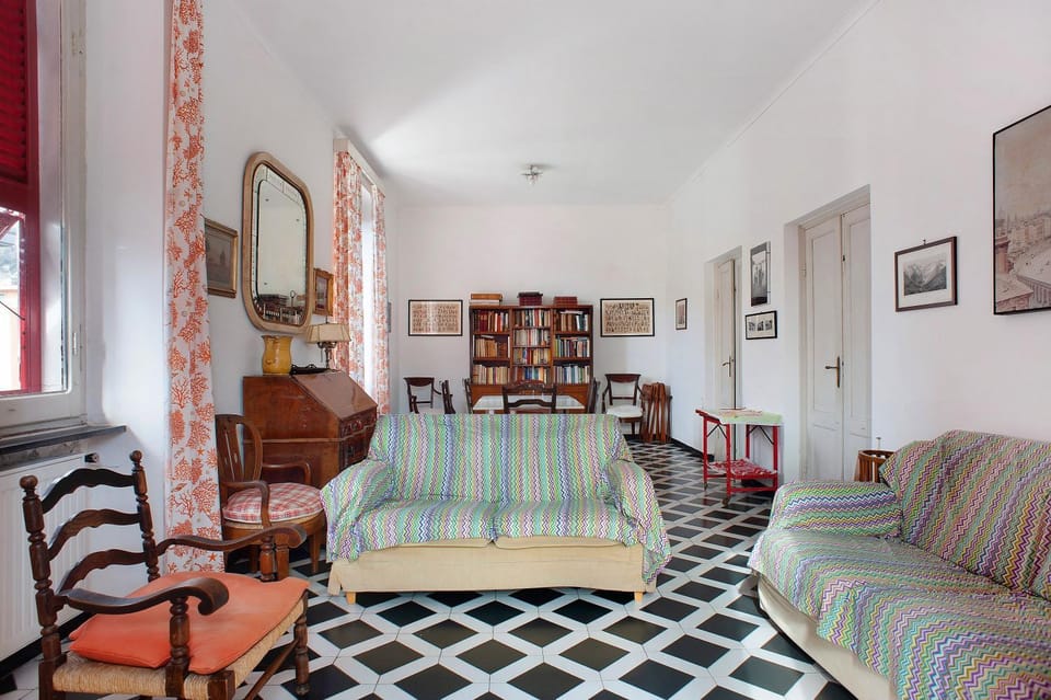 Property building, Living room